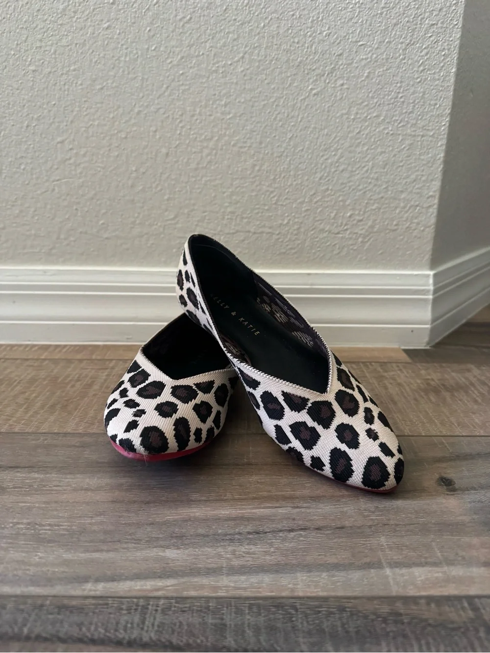 Kelly & Katie Leopard Print Pointed Flats - White & Black